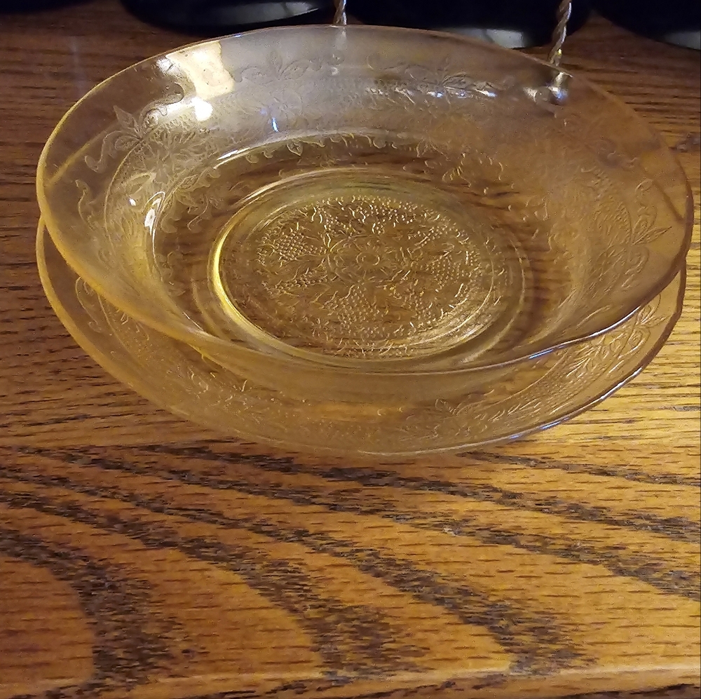 MacBeth Evans Pale Yellow Depression Glass saucer and matching bowl 1930-1933